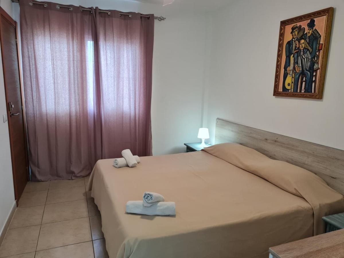Habitaciones Nathaly Armenime Zewnętrze zdjęcie