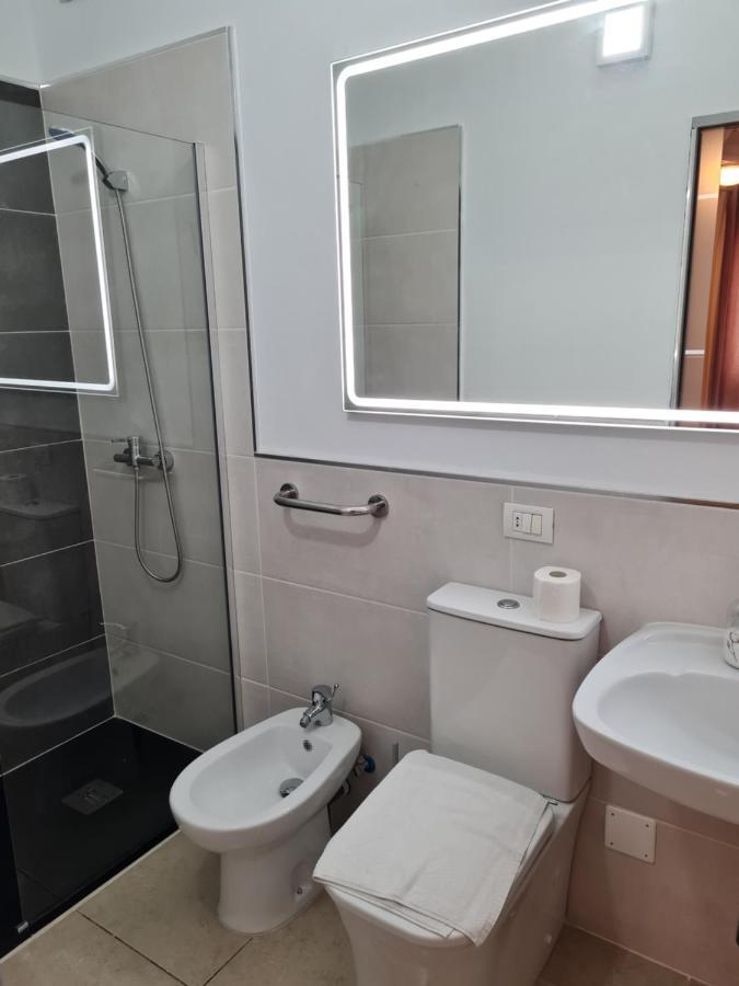 Habitaciones Nathaly Armenime Zewnętrze zdjęcie