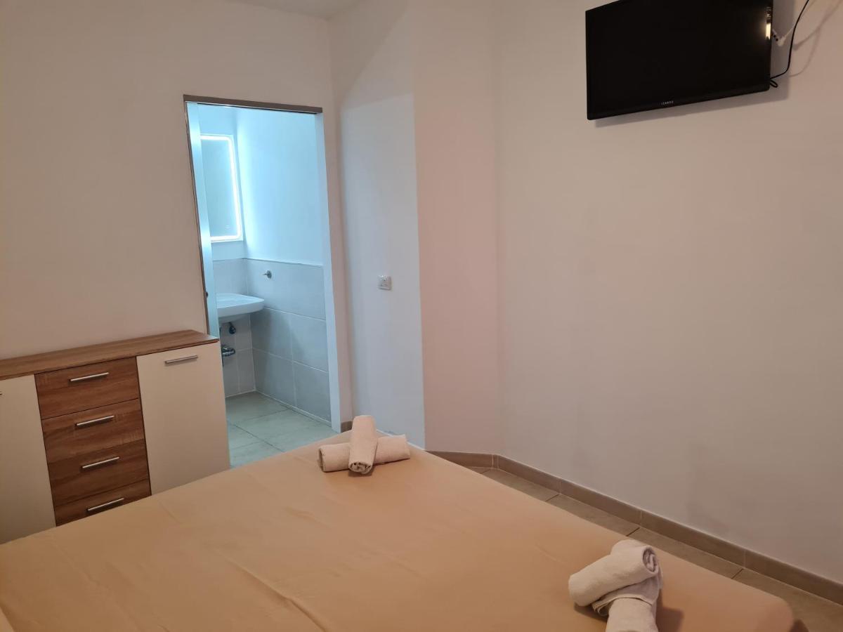 Habitaciones Nathaly Armenime Zewnętrze zdjęcie