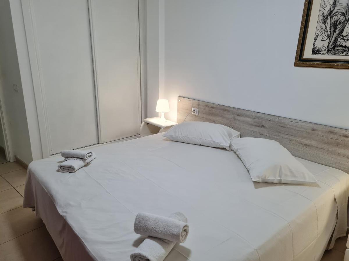 Habitaciones Nathaly Armenime Zewnętrze zdjęcie