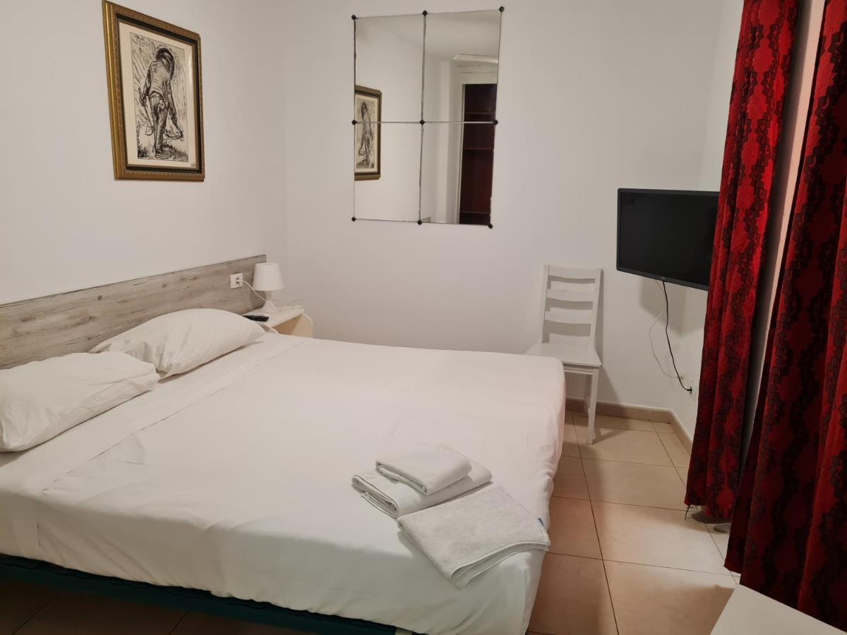 Habitaciones Nathaly Armenime Zewnętrze zdjęcie
